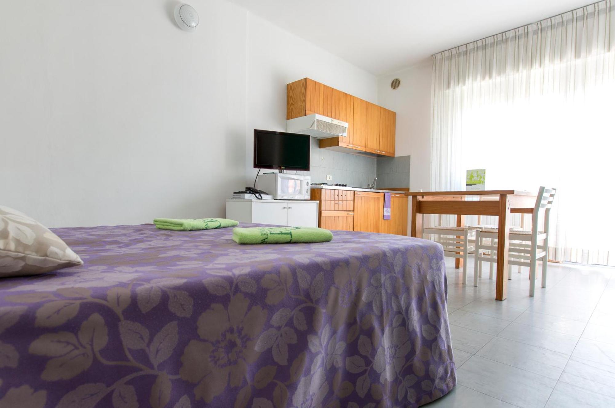 Aparthotel Carinzia Lignano Sabbiadoro Dış mekan fotoğraf