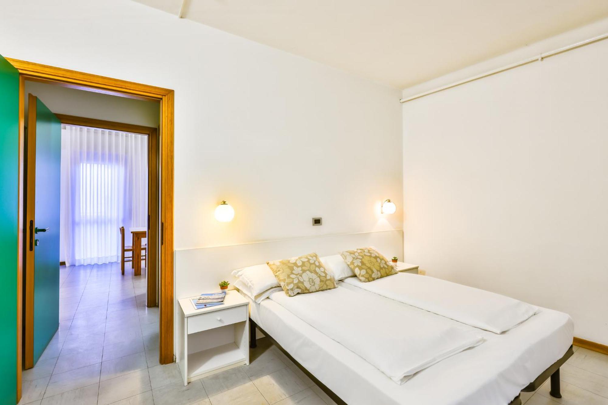 Aparthotel Carinzia Lignano Sabbiadoro Dış mekan fotoğraf